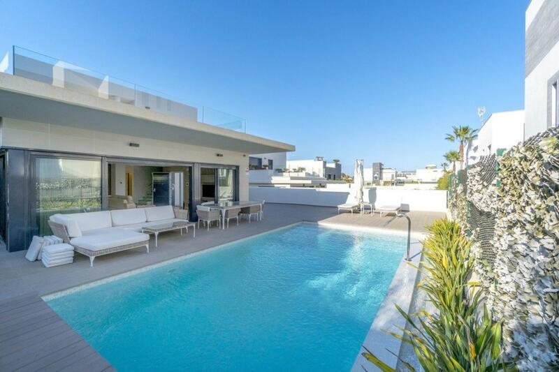 Villa for sale in Orihuela Costa, Alicante