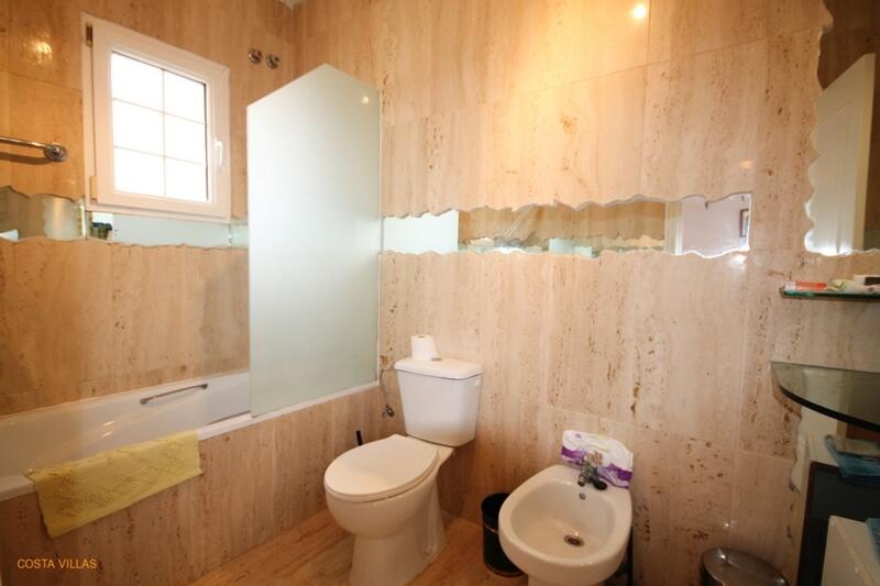3 Cuarto Villa en venta