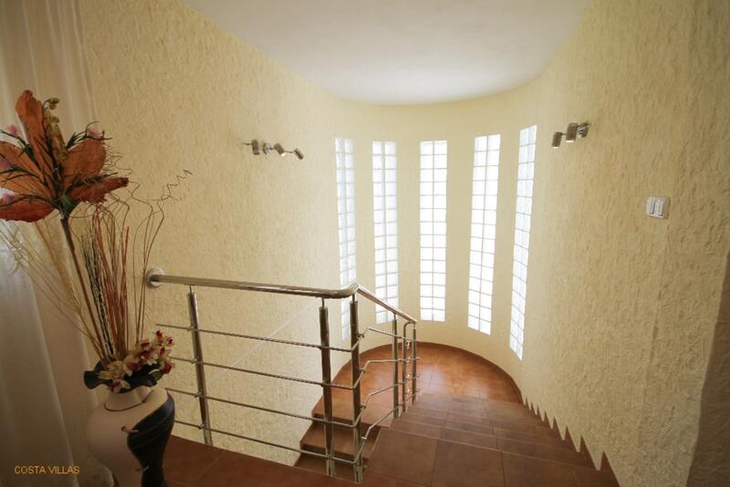 4 Cuarto Villa en venta