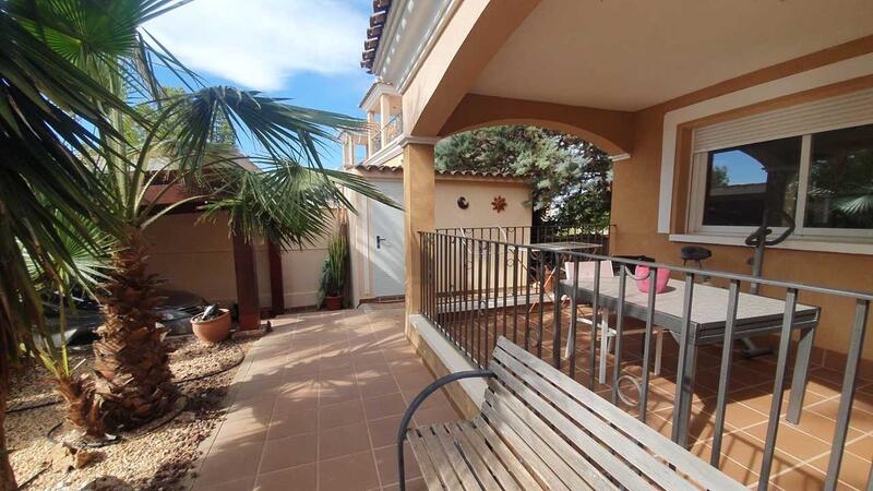 3 Cuarto Villa en venta