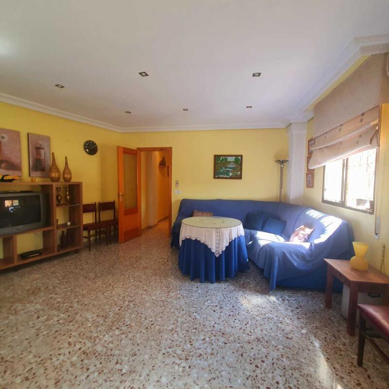 3 bedroom Apartment for sale