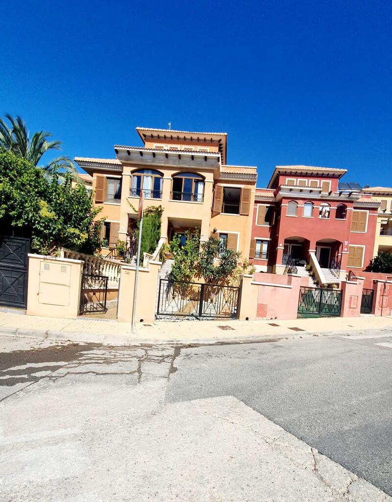 Villa en venta en Finestrat, Alicante