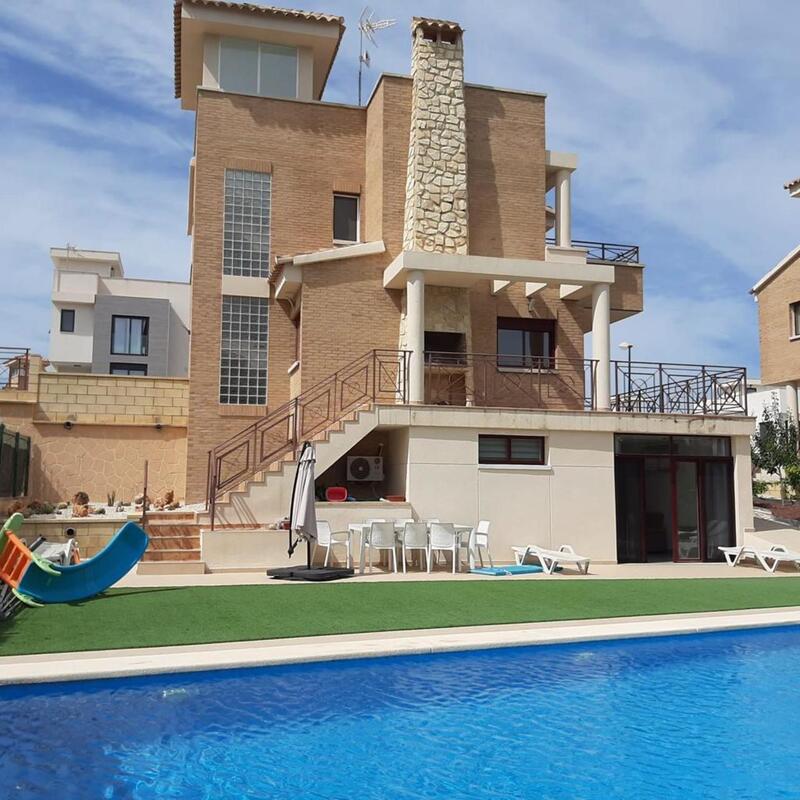 Villa à vendre dans La Nucia, Alicante