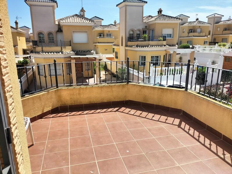 3 Cuarto Villa en venta