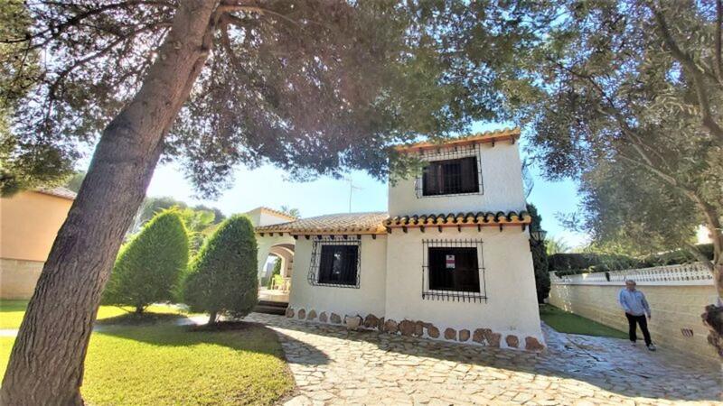 4 Cuarto Villa en venta