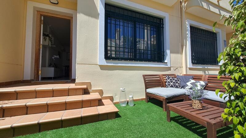 Townhouse for sale in Campoamor, Alicante