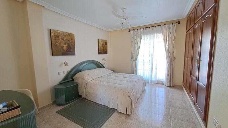 3 Cuarto Villa en venta