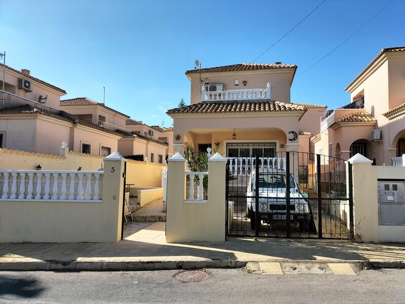 Villa for sale in El Galán, Alicante