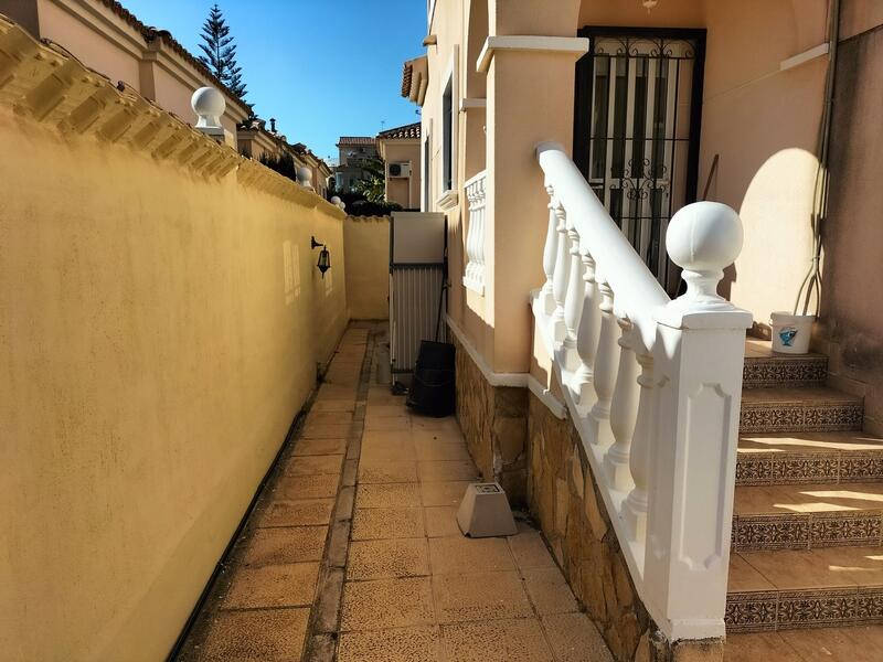 3 Cuarto Villa en venta