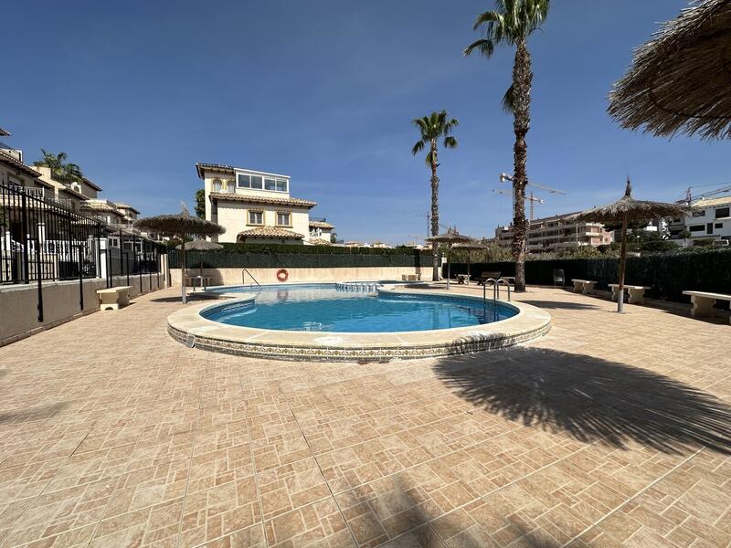 Appartement Te koop in La Zenia, Alicante