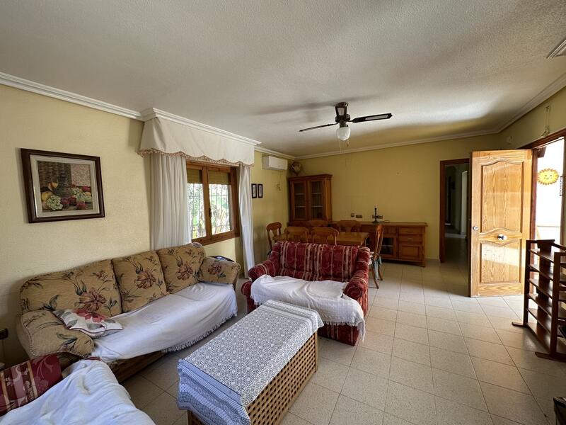 4 bedroom Villa for sale