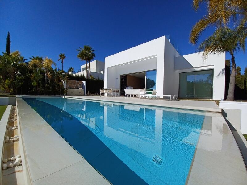 Villa à vendre dans Villamartin, Alicante