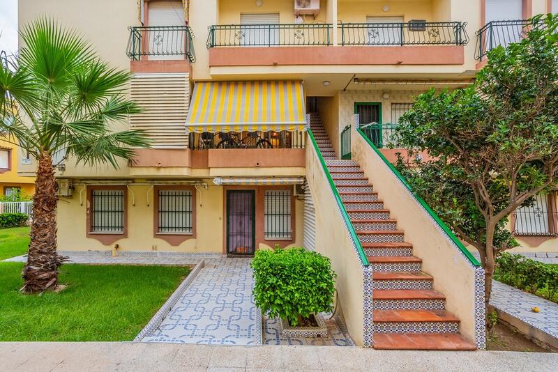 Villa à vendre dans Torrevieja, Alicante