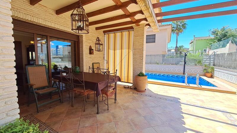 5 Cuarto Villa en venta