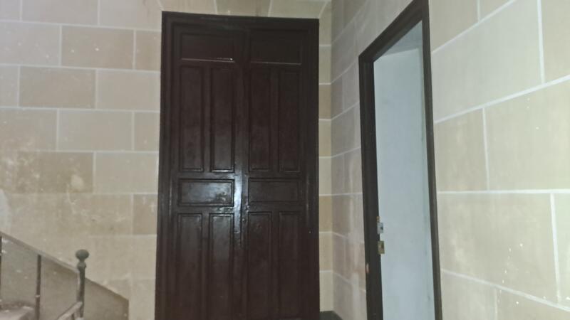 10 bedroom Apartment for sale