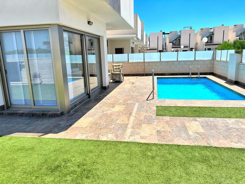 4 slaapkamer Villa Te koop