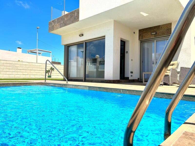4 slaapkamer Villa Te koop