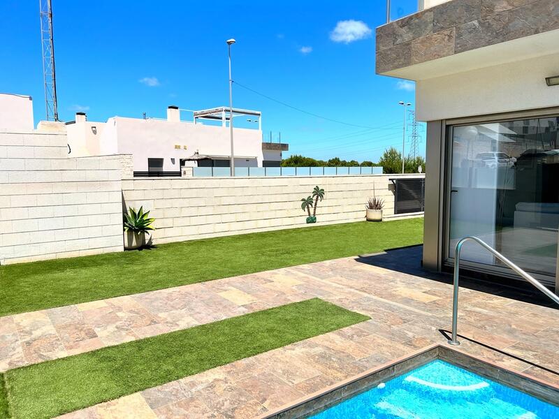 4 slaapkamer Villa Te koop