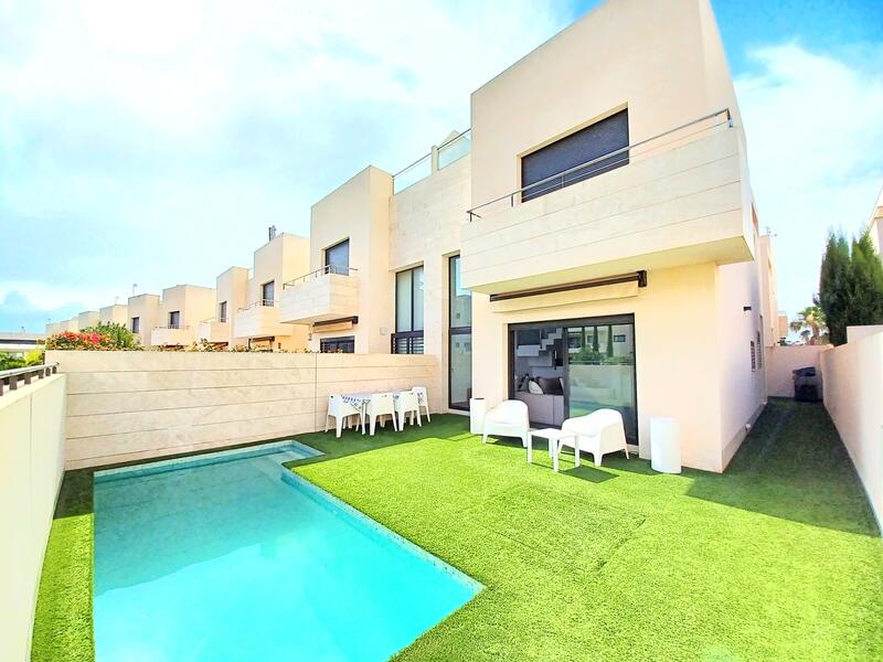 Villa for sale in Los Dolses, Alicante