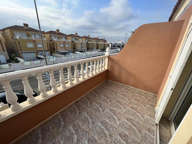 2 Schlafzimmer Stadthaus zu verkaufen