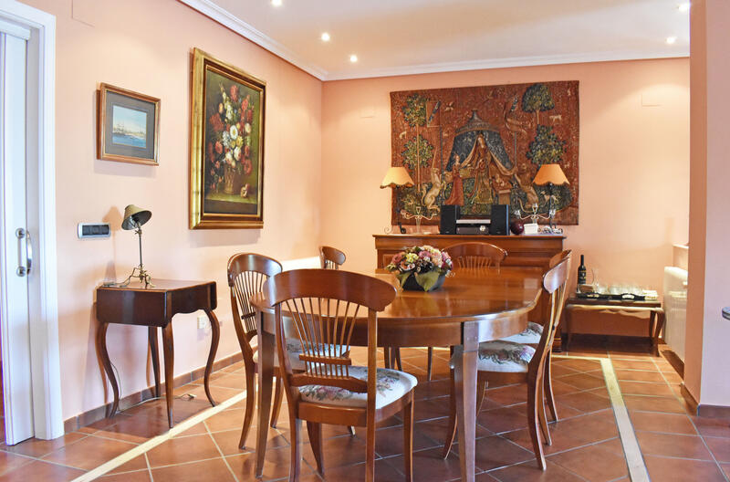 8 chambre Villa à vendre