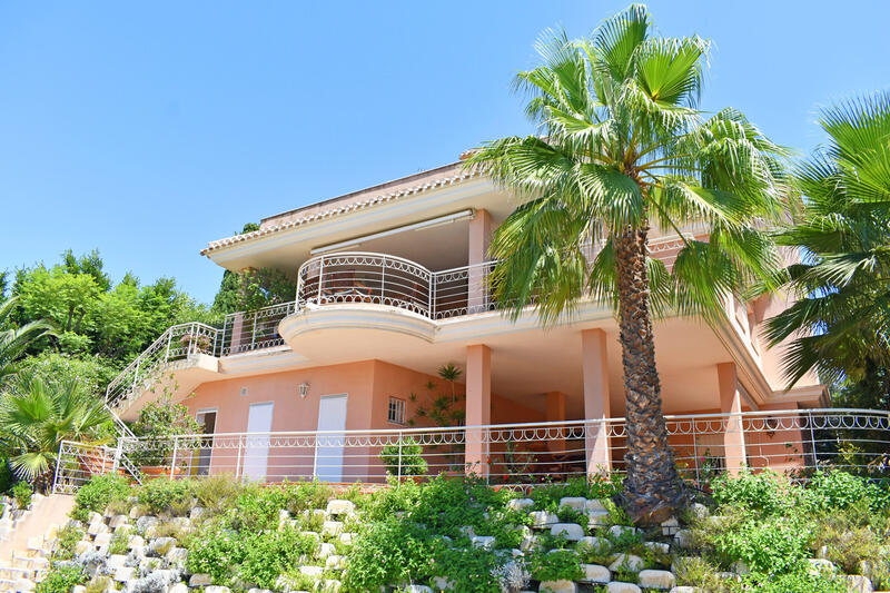 8 chambre Villa à vendre