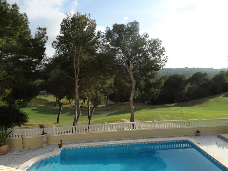 Villa for sale in Las Ramblas, Alicante