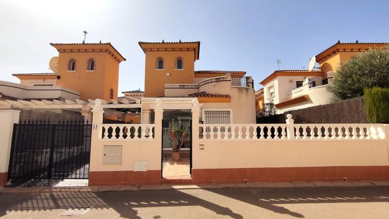 Villa for sale in Los Altos, Alicante