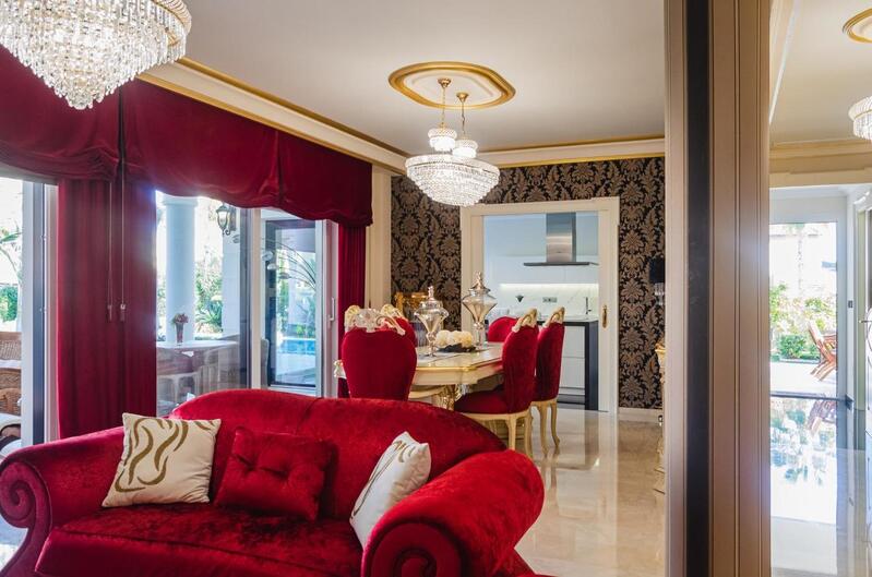 6 Cuarto Villa en venta