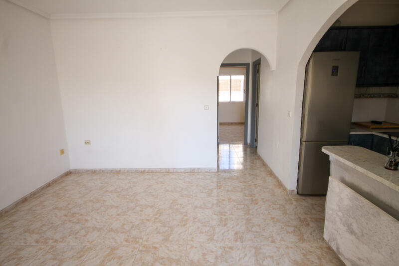 2 bedroom Townhouse for sale