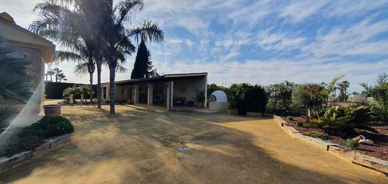 4 Cuarto Villa en venta