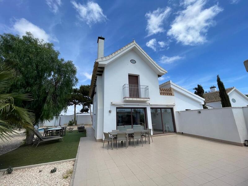 3 bedroom Villa for sale