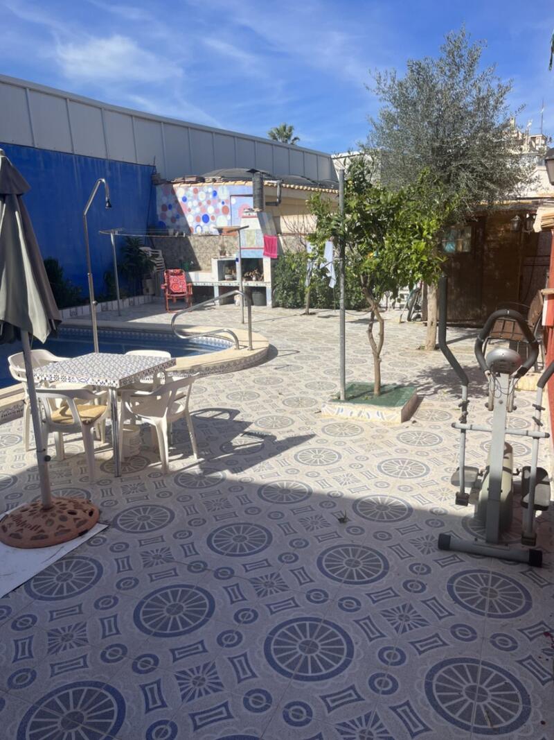 4 Cuarto Villa en venta