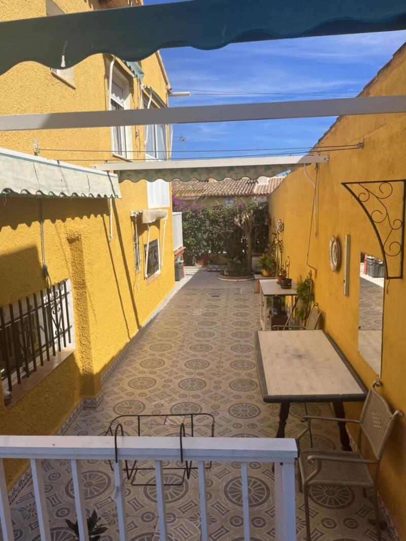 4 Cuarto Villa en venta