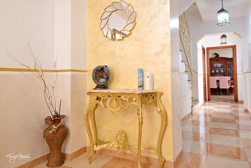 4 bedroom Townhouse for sale