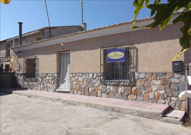 Villa for sale in Heredades, Alicante