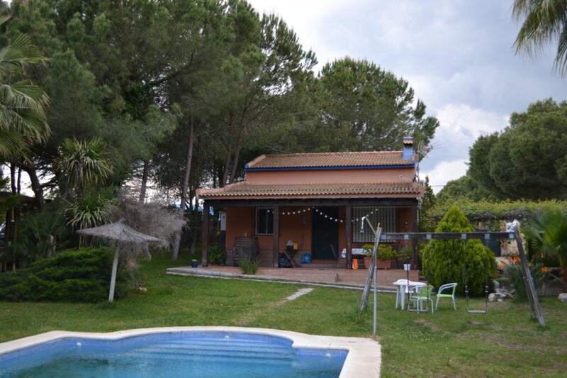 Country House for sale in Hinojos, Huelva