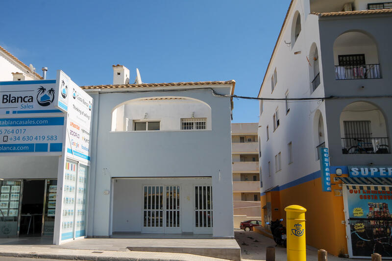 Villa til salg i Orihuela Costa, Alicante