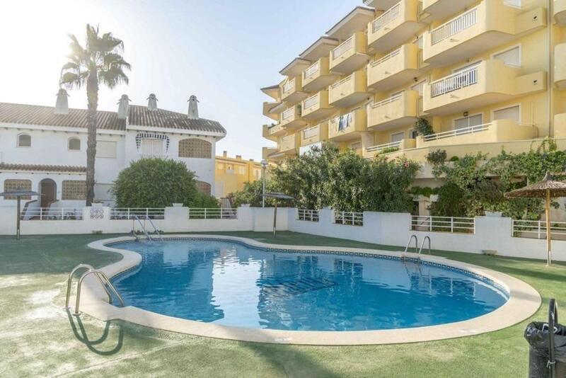 3 bedroom Apartment for sale