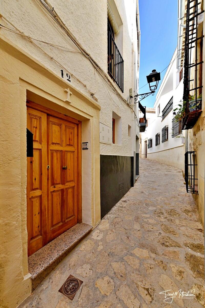 Townhouse for sale in Alhama de Granada, Granada