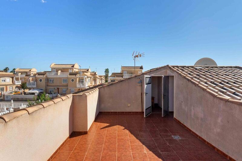 2 Cuarto Villa en venta