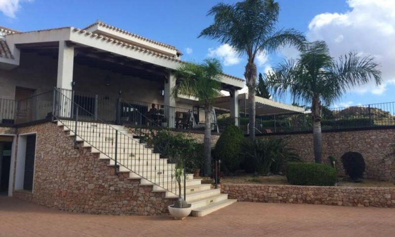 4 Cuarto Villa en venta