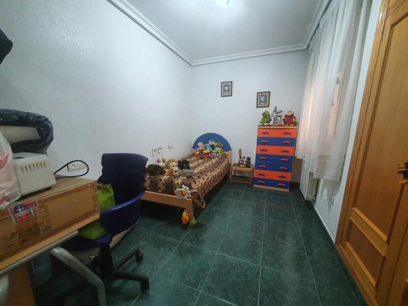 4 Cuarto Adosado en venta