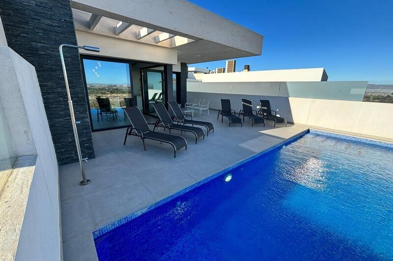 Villa for sale in Ciudad Quesada, Alicante