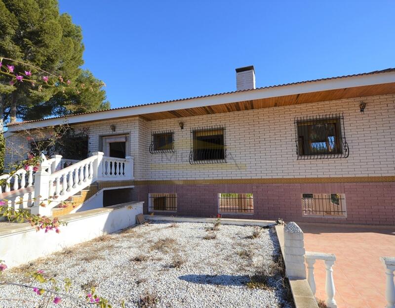 10 Cuarto Villa en venta