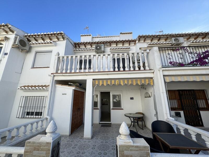 Stadthaus zu verkaufen in Los Balcones, Alicante
