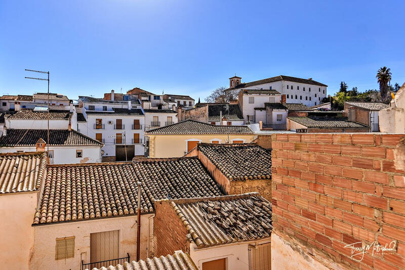 Townhouse for sale in Alhama de Granada, Granada