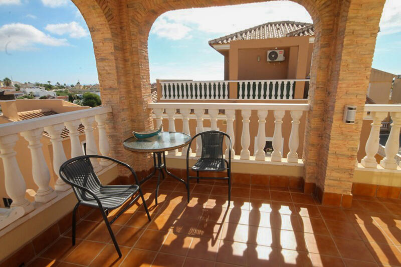 5 Cuarto Villa en venta