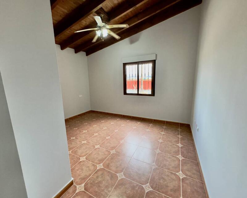 3 Schlafzimmer Landhaus zu verkaufen