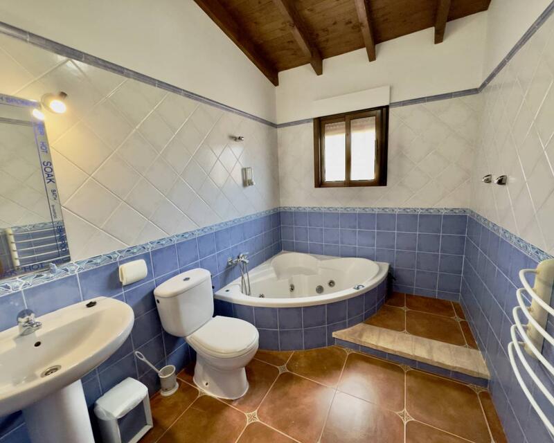 3 Schlafzimmer Landhaus zu verkaufen